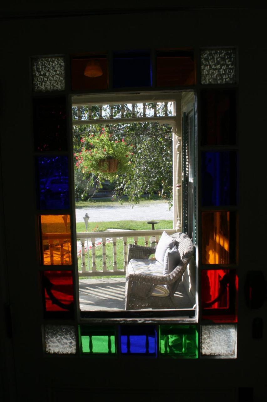 Richmond Victorian Inn Bagian luar foto
